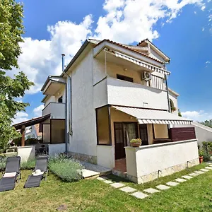 Irena Arvaj Apartman Porec